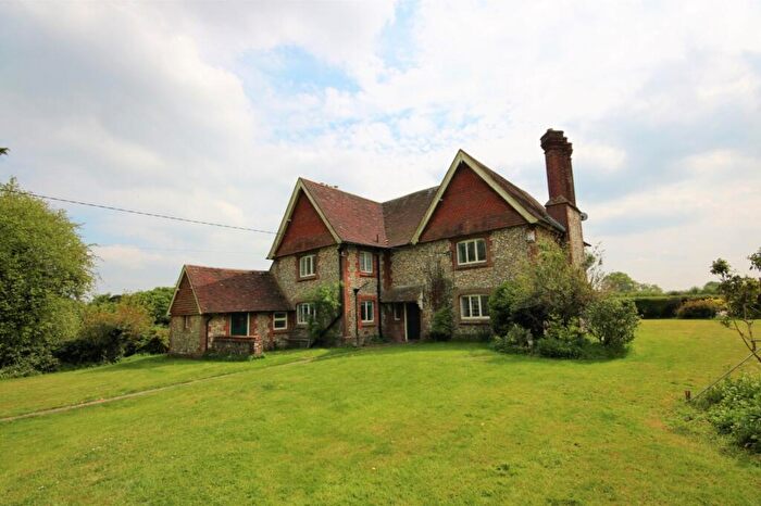 4 Bedroom Detached House To Rent In Wolfs Lane, Chawton, Alton, Hampshire, GU34