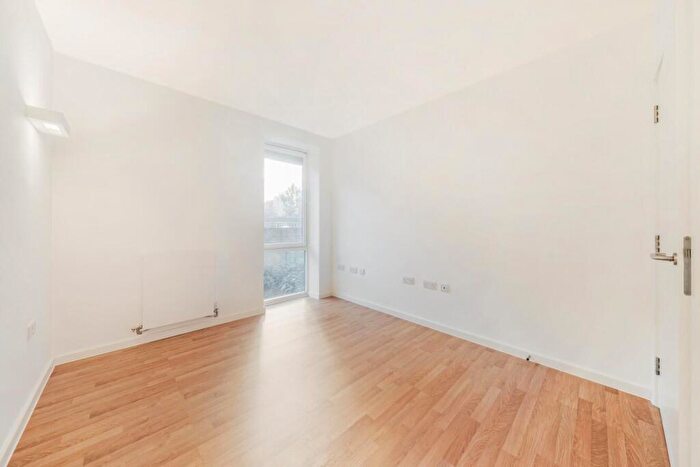 1 Bedroom Flat For Sale In Juxon Street, Kennington, SE11