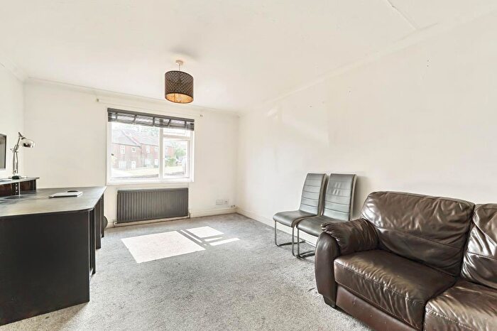 3 Bedroom Terraced House For Sale In Lane End, Buckinghamshire, HP14