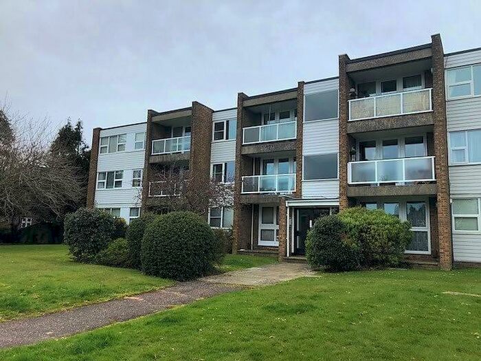 1 Bedroom Flat To Rent In Carnegie House, Worthing, BN13