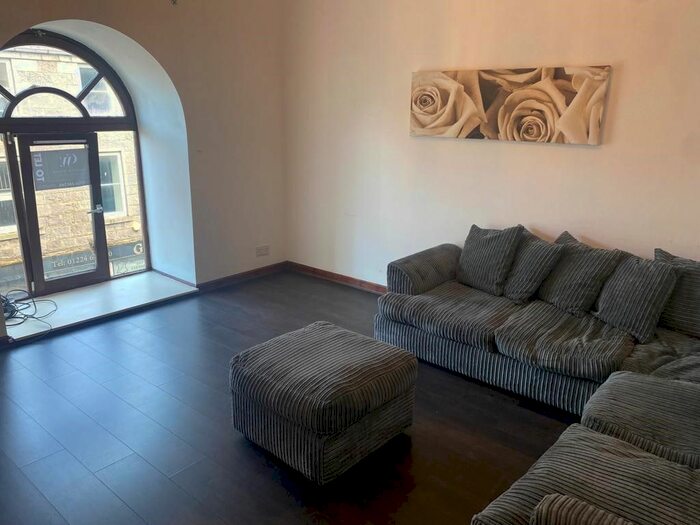 2 Bedroom Flat To Rent In John Street, City Centre, Aberdeen, AB25