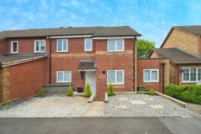 3 Bedroom Semi-Detached House For Sale In Acer Avenue, Llantwit Fardre, Pontypridd, CF38