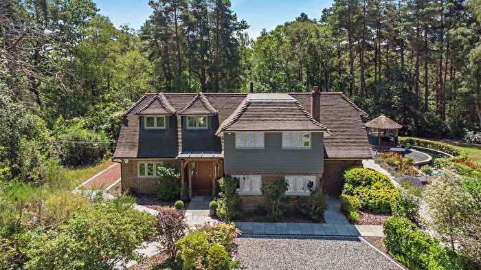 4 Bedroom Detached House For Sale In Long Hill, The Sands, Farnham, Surrey, GU10