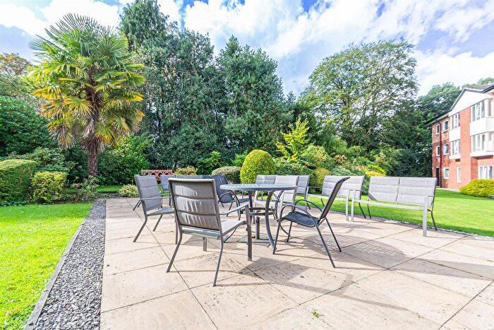 1 Bedroom Flat For Sale In Dingleway, Appleton, Warrington, WA4