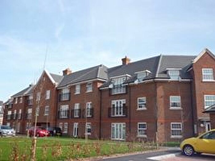 2 Bedroom Flat To Rent In Centaurus Square, St Albans, Hertfordshire, AL2