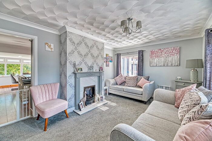 3 Bedroom Detached Bungalow For Sale In Marsh Lane, Elton, Chester, CH2