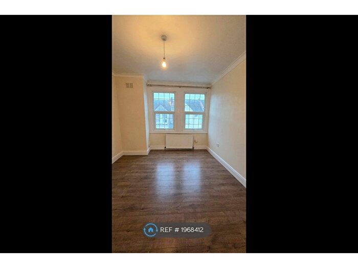 2 Bedroom Flat To Rent In Hathaway Road, Croydon, CR0