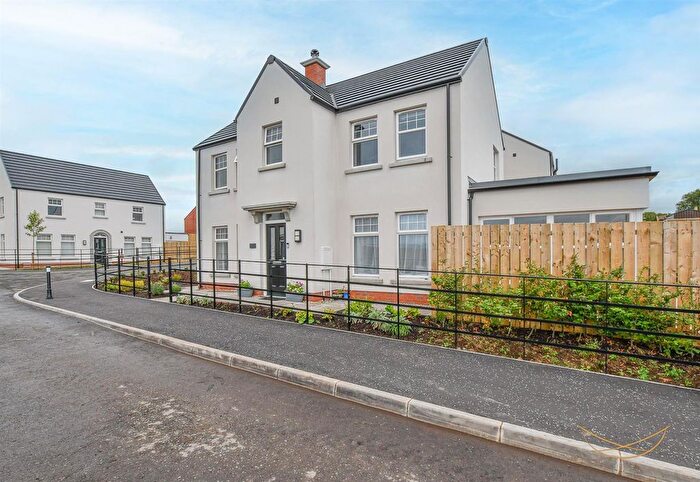 3 Bedroom Detached House For Sale In Rushfeild Drive, Ballyclare, BT39