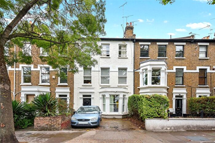 1 Bedroom Flat To Rent In Hammersmith Grove, Brackenbury Village, London, W6