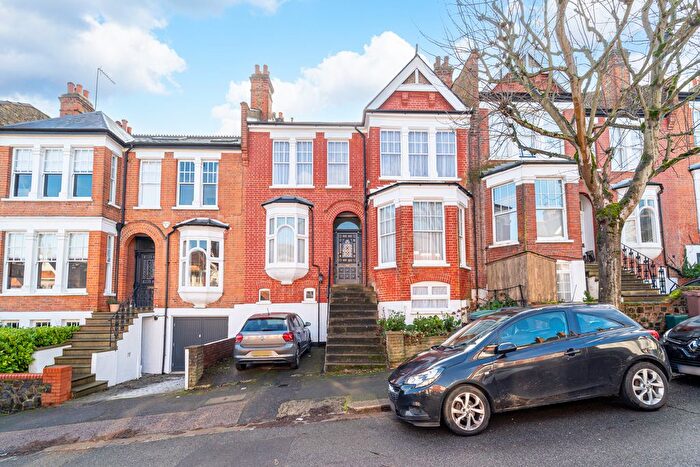 8 Bedroom Terraced House For Sale In Woodland Gardens, Muswell Hill, N10