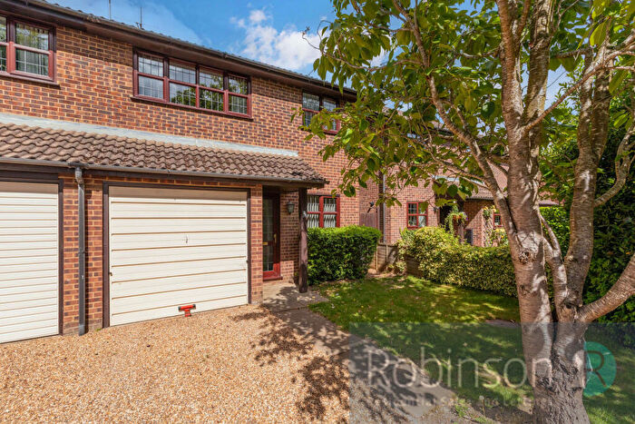 3 Bedroom Semi-Detached House For Sale In Wagner Close, Maidenhead, Berkshire, SL6