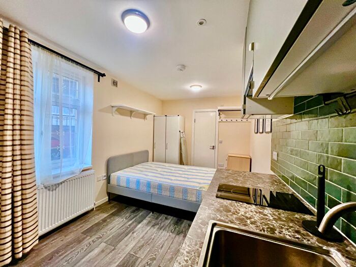 Studio To Rent In Manor Drive, Wembley, HA9