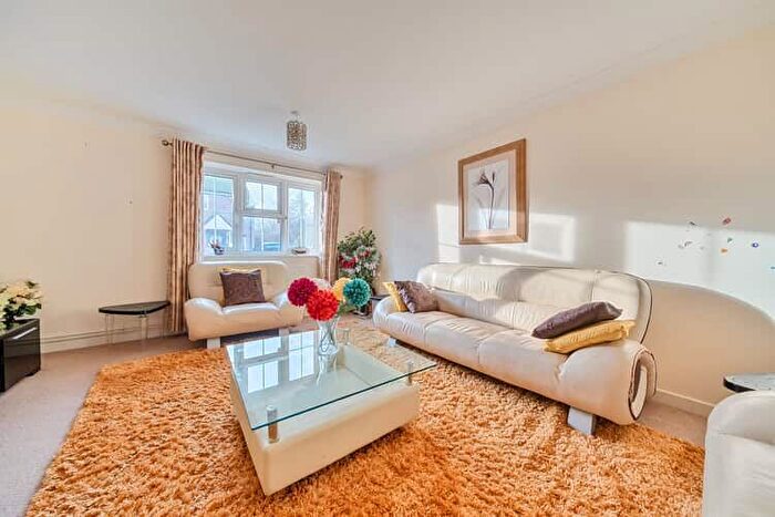 3 Bedroom Semi Detached House For Sale In Stanley Webb Close, Cambridge, Cambridgeshire, CB22