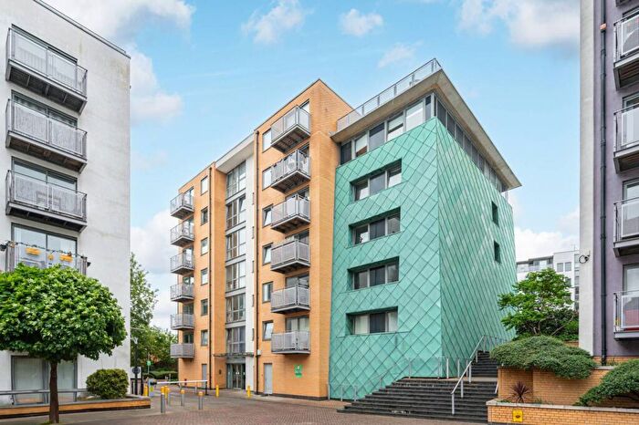 2 Bedroom Flat To Rent In Deals Gateway, Deptford, London, SE13
