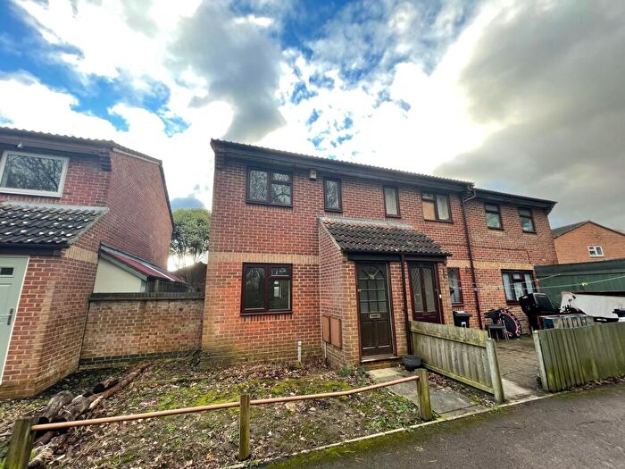 2 Bedroom House To Rent In Hawthorn Close, Patchway, Bristol, BS34