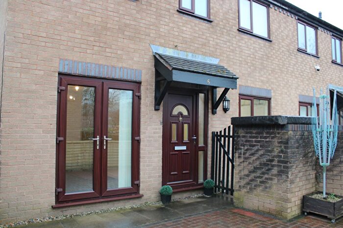 2 Bedroom Semi-Detached House To Rent In Hen Fuarth, Treffynnon, CH8