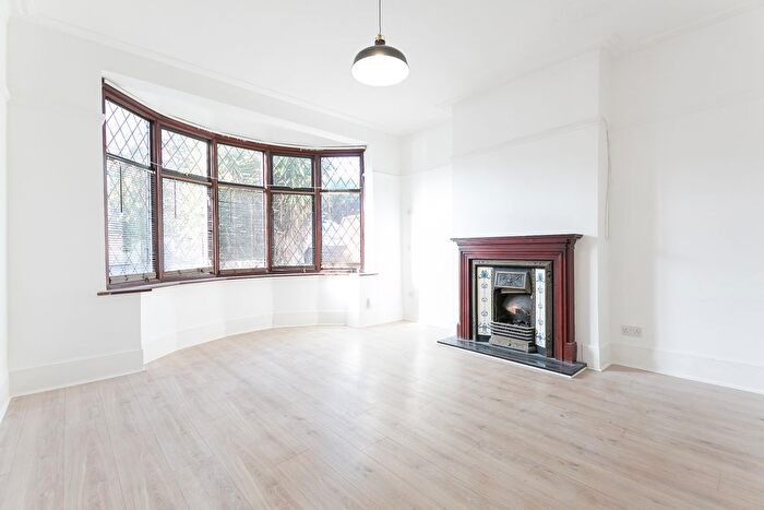 6 Bedroom Semi Detached House For Sale In Ravensbourne Park, London, SE6