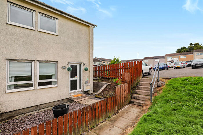 2 Bedroom End Of Terrace House For Sale In Pappert, Bonhill, G83