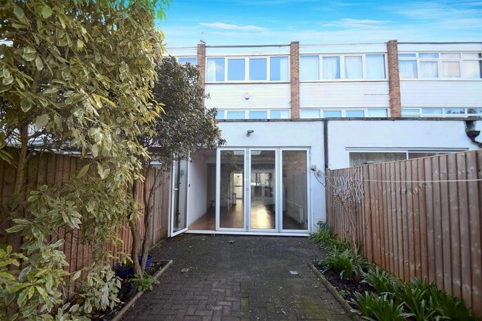 4 Bedroom Terraced House To Rent In Fairlawns, East Twickenham, TW1