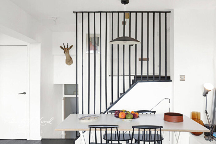 3 Bedroom Apartment For Sale In Bath Street, London, EC1V - Photo 12