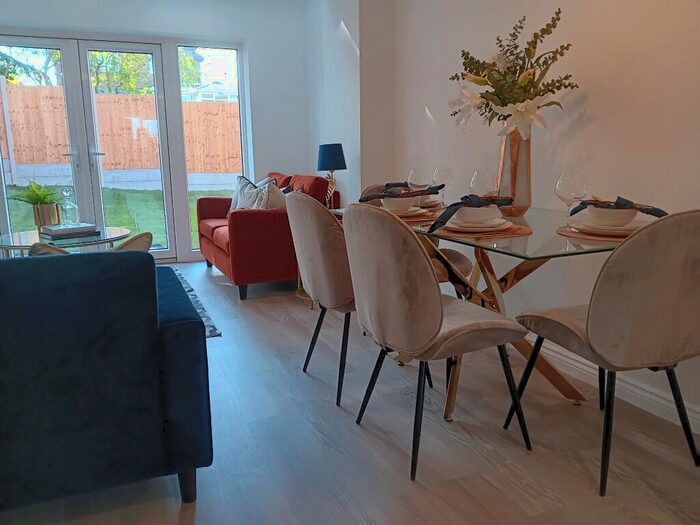 3 Bedroom End Of Terrace House For Sale In Dosthill Road, Two Gates, Tamworth, B77