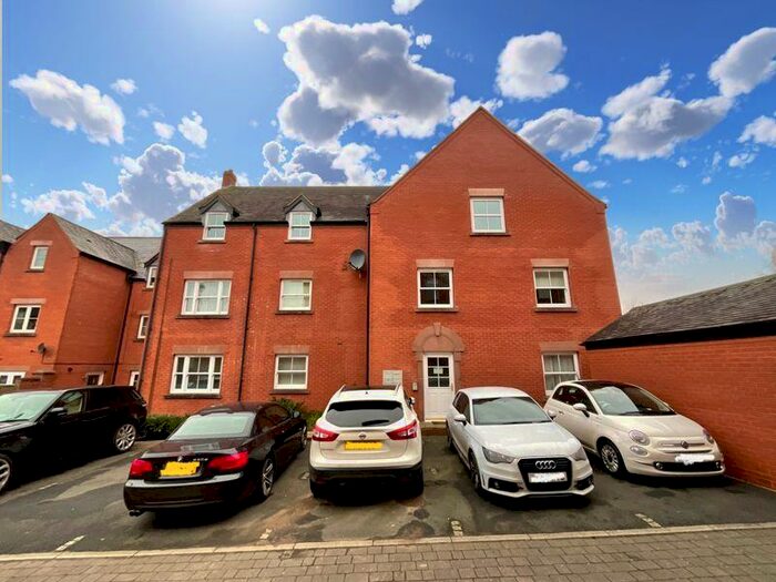 2 Bedroom Flat To Rent In Hall Yard, Tean, ST10