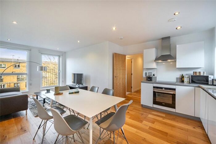 2 Bedroom Flat To Rent In Plender Street, Camden, NW1