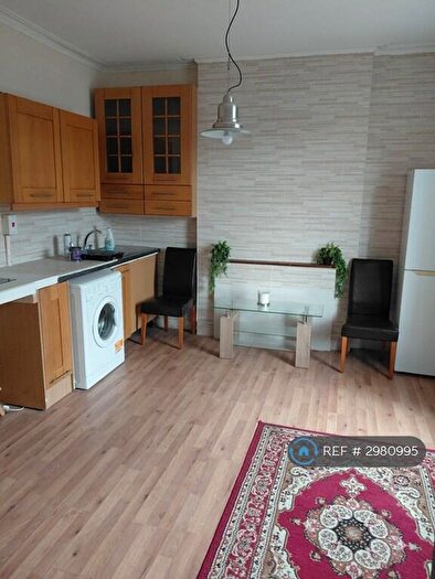 1 Bedroom Flat To Rent In Woodchurch Lane, Birkenhead, CH42