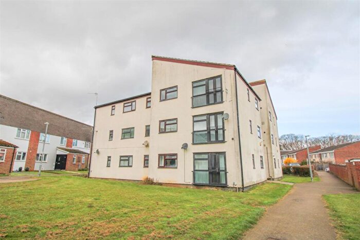 2 Bedroom Apartment For Sale In Little Cattins, Harlow, CM19
