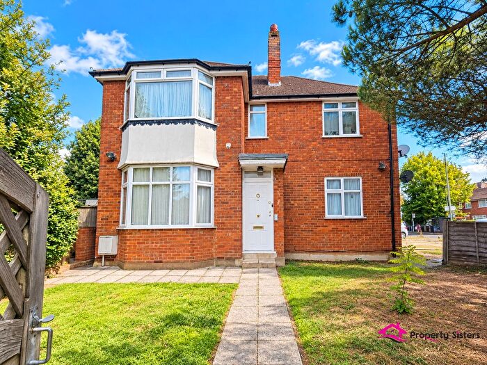 2 Bedroom Maisonette For Sale In Page Court, Page Street, Mill Hill, NW7