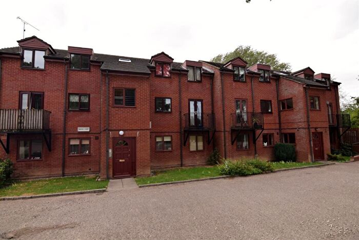 1 Bedroom Apartment To Rent In Bridge Court, CV47