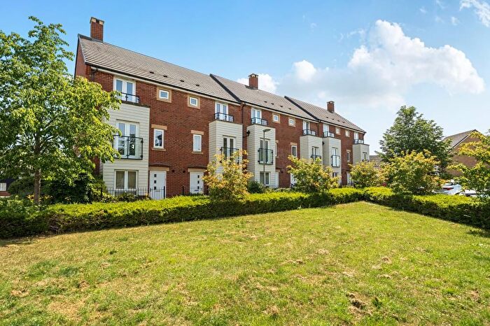 1 Bedroom Flat For Sale In Blackthorn Road, Didcot, OX11