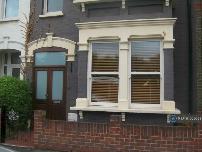 4 Bedroom Terraced House To Rent In Cavendish Drive, London, E11