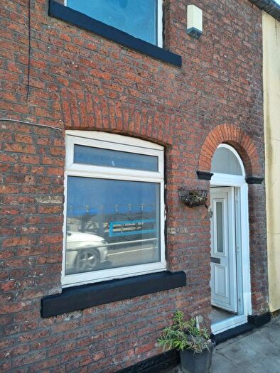 3 Bedroom Terraced House To Rent In Bamford Road, Heywood, Lancashire, OL10