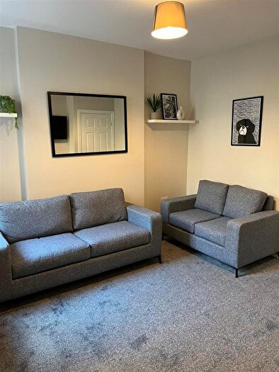 4 Bedroom Private Hall To Rent In Argyle Street, Lancaster, LA1