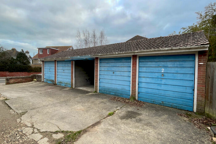 Garage / Parking To Rent In Rabling Road, Swanage, BH19