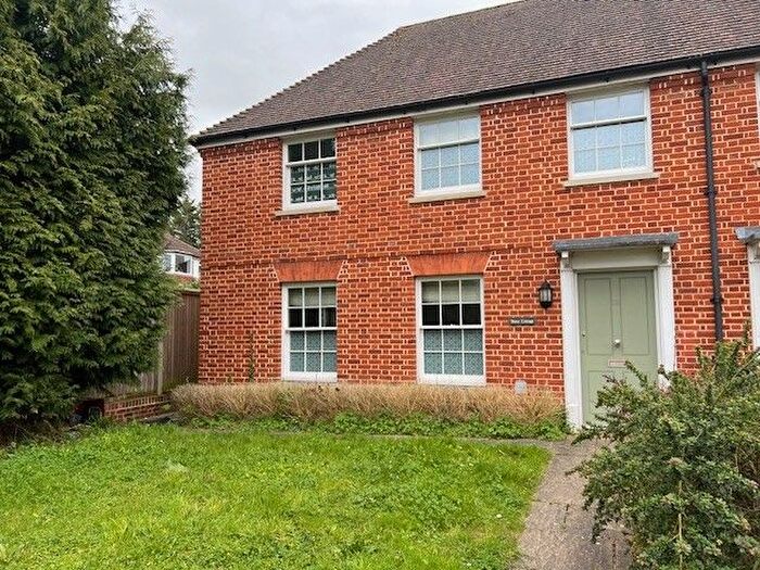 2 Bedroom Property To Rent In Barton Mill Road, Canterbury, CT1