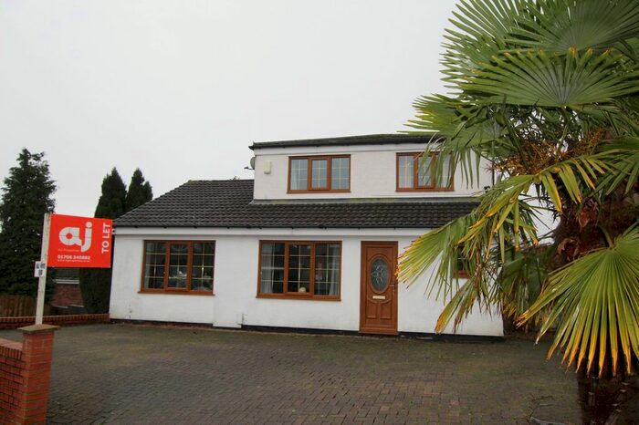 3 Bedroom Detached House To Rent In Hillstone Avenue, Shawclough, Rochdale OL12