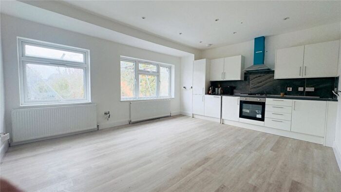 4 Bedroom Flat To Rent In Seaford Road, West Ealing, London, W13