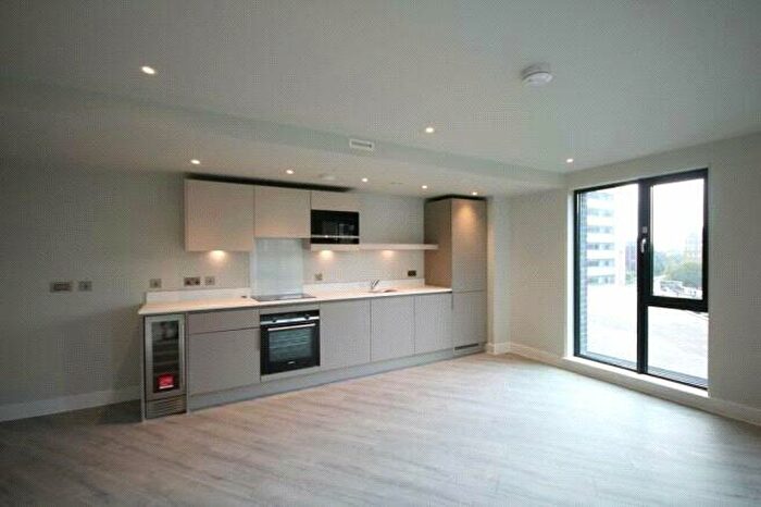 1 Bedroom Apartment To Rent In St Martins Place, Broad Street, Birmingham, West Midlands, B15