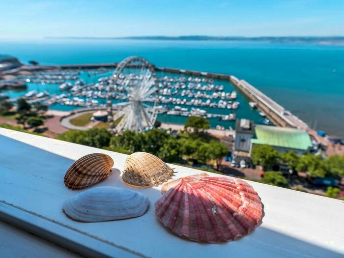 2 Bedroom Flat To Rent In Marina Court, Warren Road, Torquay, TQ2