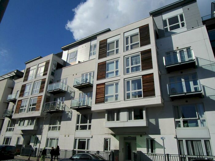 2 Bedroom Flat To Rent In Deanery Square, Deanery Road, Bristol, BS1