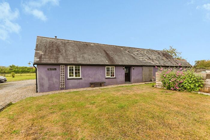 2 Bedroom Bungalow For Sale In Cwmduad, Carmarthen, Carmarthenshire, SA33