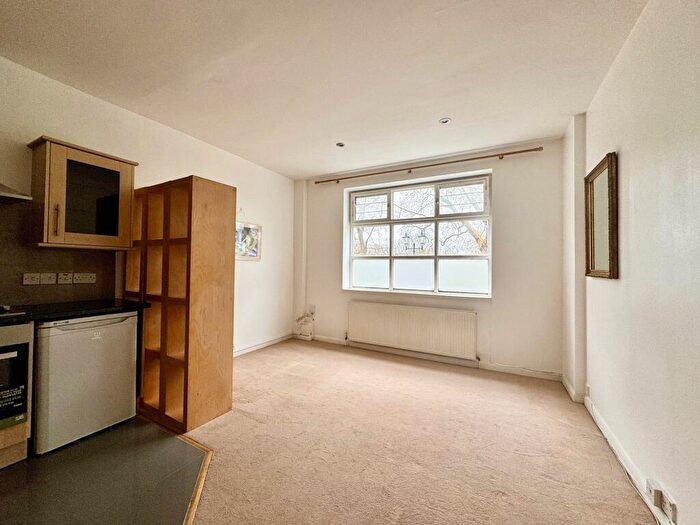 1 Bedroom Flat To Rent In Highbury Place, Highbury Fields, N5