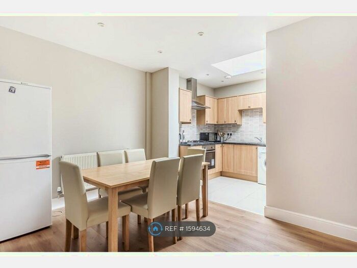 4 Bedroom Semi-Detached House To Rent In Lynwood Avenue, Egham, TW20
