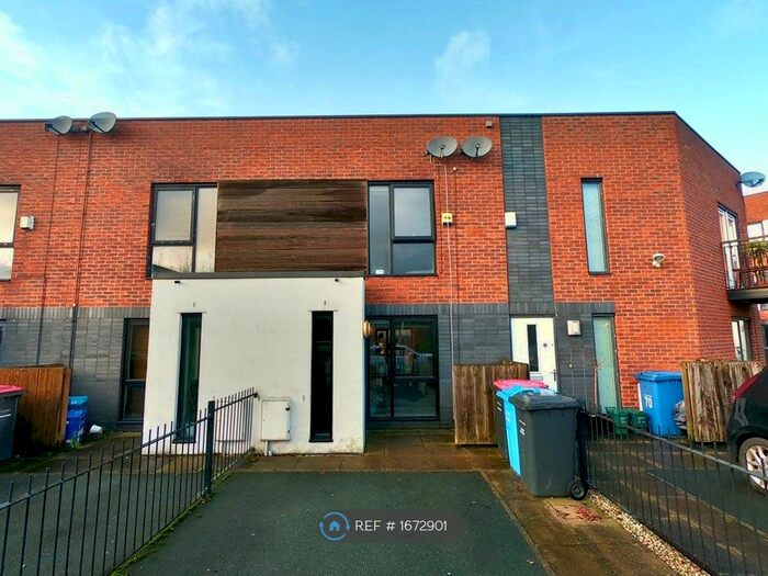 2 Bedroom Terraced House To Rent In Taylorson Street, Salford, M5