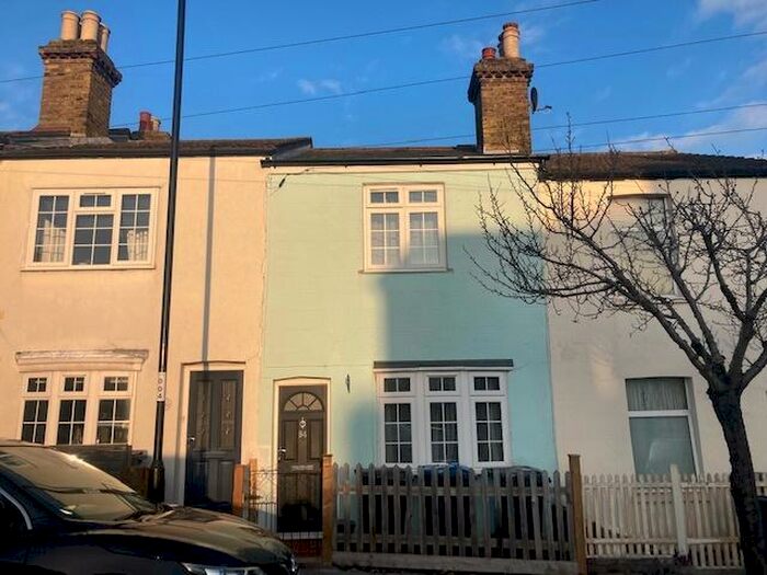 2 Bedroom House To Rent In Love Lane, South Norwood, SE25
