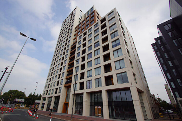 1 Bedroom Apartment To Rent In Trafford Road, Salford, Lancashire, M5