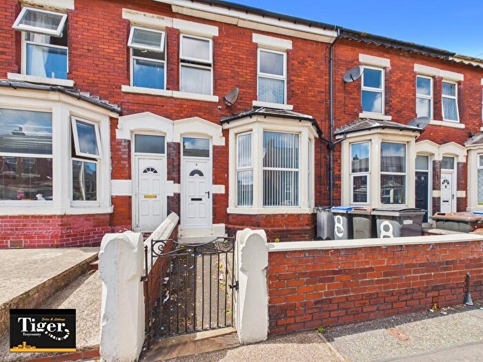 1 Bedroom Flat To Rent In Cambridge Road, Blackpool, FY1