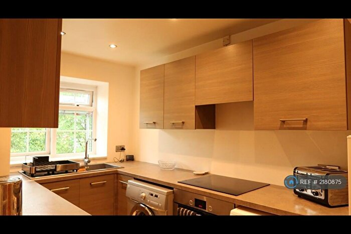 1 Bedroom Flat To Rent In Crofton Way, Enfield, EN2